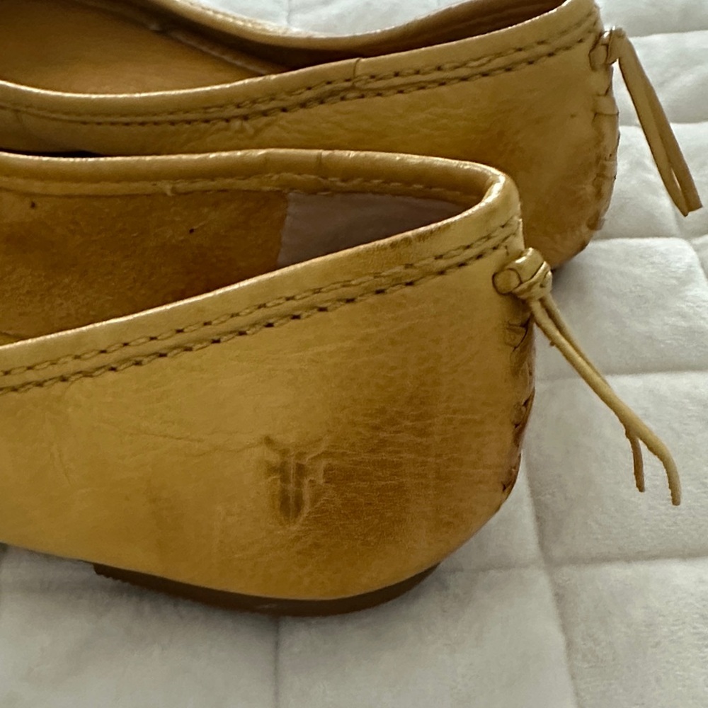 FRYE AND CO. Mustard Leather Flats - Picture 2 of 4